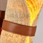 Bild in Gallery-Viewer laden, Close view of the stitched brown leather band and loofah fibers