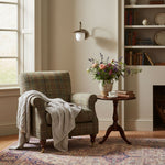 Cargar imagen en el visor de la Galería, Aplique de pared Curva Metal Opal Globe – Aplique de pared contemporáneo con diseño escultórico para el hogar