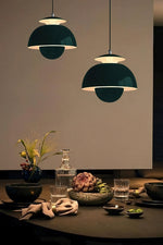 Cargar imagen en el visor de la Galería, Lámpara colgante nórdica de metal con forma de macarrón y capullo de flor LED con apertura superior