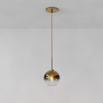 Cargar imagen en el visor de la Galería, Lámpara colgante Selvion con forma de globo de cristal - Estilo contemporáneo de bola de cristal