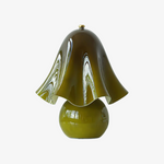 Cargar imagen en el visor de la Galería, Lámpara de mesa de cristal escultórico Bellina: iluminación moderna y minimalista para salón o dormitorio