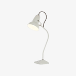 Charger l'image dans la visionneuse de galerie, Lampe de table mini Modryx – Base pyramide design classique héritage pour la maison