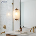 Charger l'image dans la visionneuse de galerie, Applique murale vintage en verre laiteux festonné Eloise - Éclairage d'appoint moderne pour salle de bain et chambre