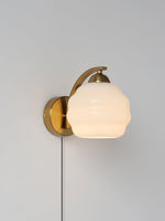 Cargar imagen en el visor de la Galería, Art Deco Glass Plug-In Wall Light - product image 5