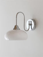 Cargar imagen en el visor de la Galería, Aplique de pared de vidrio con poste curvo Bauhaus