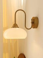 Cargar imagen en el visor de la Galería, Aplique de pared de vidrio con poste curvo Bauhaus