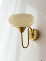 Cargar imagen en el visor de la Galería, Aplique de pared de vidrio con poste curvo Bauhaus