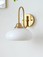 Cargar imagen en el visor de la Galería, Aplique de pared de vidrio con poste curvo Bauhaus