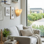 Bild in Gallery-Viewer laden, Bellina Elegante Florale Glas-Wandlampe – Moderne Messing-Wandlampe für Schlafzimmer & Flur