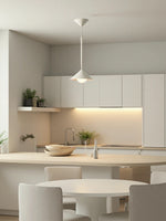 Cargar imagen en el visor de la Galería, Lámpara colgante cónica de metal Brivana: diseño minimalista moderno para comedores