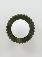 Load image into Gallery viewer, Cream Style Resin Alien Ceiling Light