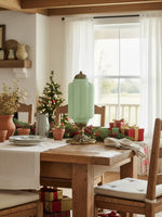 Bild in Gallery-Viewer laden, Eloise Scallop Glasschirm Vintage-inspirierte Tischlampe für Schlafzimmer und Wohnzimmer Akzentbeleuchtung