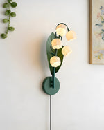Bild in Gallery-Viewer laden, Green Stem Lily Wall Lamp - product view 4