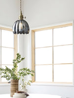 Cargar imagen en el visor de la Galería, Lámpara colgante japonesa retro de cristal con forma de flor