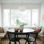 Cargar imagen en el visor de la Galería, Lámpara colgante Lumivelle con pantalla de cristal escultórica: lámpara moderna para cocina y comedor.