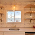 Cargar imagen en el visor de la Galería, Lámpara colgante Lumivelle con pantalla de cristal escultórica: lámpara moderna para cocina y comedor.