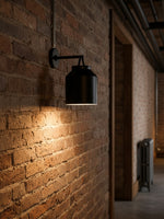 Bild in Gallery-Viewer laden, Hanton Minimalistisches Metall-Wandlicht – Modernes Nordisches Henry-Wandleuchte Für Flur