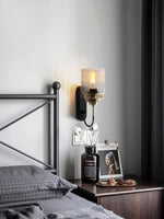 Cargar imagen en el visor de la Galería, Aplique de pared moderno de latón acanalado y vidrio - Lámpara de tocador para espejos de baño