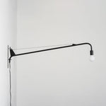 Cargar imagen en el visor de la Galería, Pivoting Long-Arm Black Wall Lamp product view 25