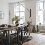 Cargar imagen en el visor de la Galería, Pivoting Long-Arm Black Wall Lamp product view 4