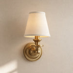 Cargar imagen en el visor de la Galería, Aplique de pared Rowan con pantalla cilíndrica – Aplique de tela para una iluminación acogedora de estilo rústico