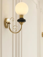 Cargar imagen en el visor de la Galería, Lámpara de pared escultural con un brillo ambiental refinado