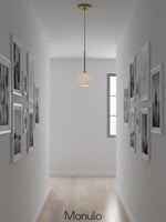 Cargar imagen en el visor de la Galería, Lámpara colgante Selvion con forma de globo de cristal - Estilo contemporáneo de bola de cristal