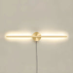 Bild in Gallery-Viewer laden, Seraphina Acrylic Linear Plug-In Wall Light - product image 19