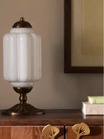Charger l'image dans la visionneuse de galerie, Lampe de table Eloise en verre vintage