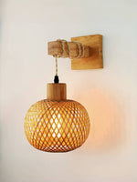 Cargar imagen en el visor de la Galería, Aplique de pared vintage de madera de bambú japonés