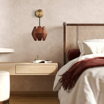 Cargar imagen en el visor de la Galería, Faceted Walnut and Brass Plug-In Wall Lamp room scene 3