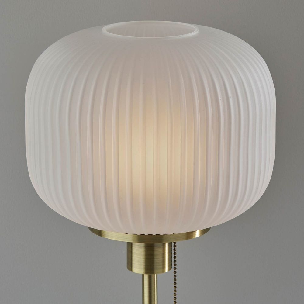 Pelviona gerippte Glas-Tischlampe - Messing- & schwarzer Metallfuß - Must-Have für die Wohnraumgestaltung
