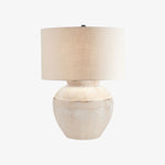 Charger l'image dans la visionneuse de galerie, Lampe de table Ceruna à base en céramique texturée avec abat-jour en tissu - Éclairage moderne de chevet pour chambre à coucher