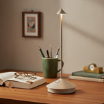 Cargar imagen en el visor de la Galería, Lámpara de mesa recargable inalámbrica Glimma Diseño moderno Iluminación LED táctil para decoración del hogar N39