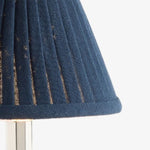 Bild in Gallery-Viewer laden, Trova Moderne Akzent-Tischlampe mit elegantem Profil - Für Schlafzimmer und Wohnzimmer