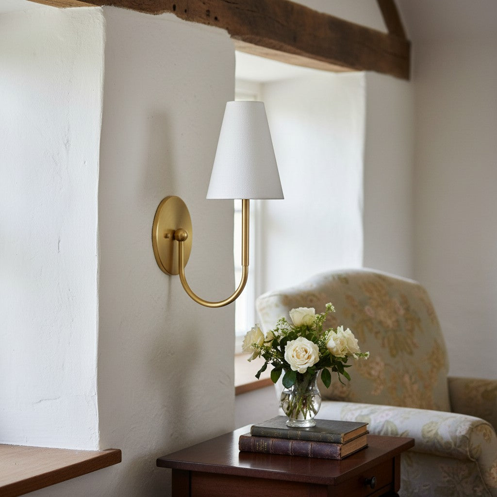 Applique murale classique en métal Curva – Abat-jour en lin pour chambre et couloir