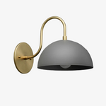 Cargar imagen en el visor de la Galería, Aplique de pared industrial de metal Curva - Brazo curvo de latón - Luminaria de cúpula martillada