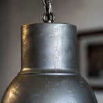 Cargar imagen en el visor de la Galería, Vintage rust finish industrial pendant light