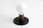 Cargar imagen en el visor de la Galería, Aplique de pared minimalista de vidrio Glorica: una luz moderna y versátil para cualquier habitación