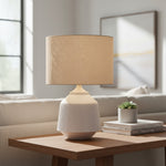 Bild in Gallery-Viewer laden, Ceruna Mehrgrößen Keramik-Tischlampe mit Wellenmuster – Gemischte Materialien mit Leinen-Schirm für Wohnzimmer