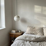 Cargar imagen en el visor de la Galería, Lámpara colgante moderna Orbaltis con racimo de orbes - Lámpara colgante de piedra natural y vidrio para sala o cocina