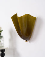 Bild in Gallery-Viewer laden, Bellina Elegante Florale Glas-Wandlampe – Moderne Messing-Wandlampe für Schlafzimmer & Flur