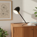 Bild in Gallery-Viewer laden, Solavo Moderne Dreibein-Tischlampe aus Metall für das Wohnzimmer