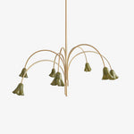 Cargar imagen en el visor de la Galería, Lámpara de araña de cristal floral Bellina – Elegante lámpara colgante de cristal con forma de flor para comedores y salas de estar