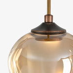Bild in Gallery-Viewer laden, Close view of the shade connection and metal fitting