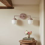 Cargar imagen en el visor de la Galería, Aplique de pared moderno de cristal opalino para tocador – Lámpara de pared de baño de cristal opalino