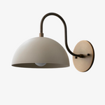 Cargar imagen en el visor de la Galería, Aplique de pared industrial de metal Curva - Brazo curvo de latón - Luminaria de cúpula martillada