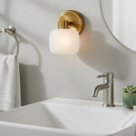 Cargar imagen en el visor de la Galería, Aplique de Pared de Vidrio Esmerilado Lirra Minimalista Moderna - Iluminación para Tocador de Baño