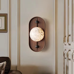 Bild in Gallery-Viewer laden, Bezel Alabaster Wandleuchte