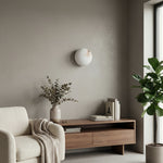 Charger l'image dans la visionneuse de galerie, Applique Murale Globe en Pierre Naturelle Élégante OrbisMuse - Lumière Minimaliste pour Couloirs